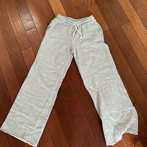 Perfect white tee sweatpants